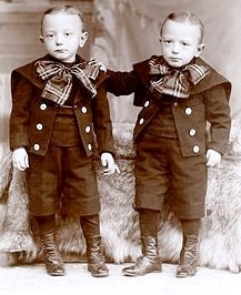 twins fro 1890